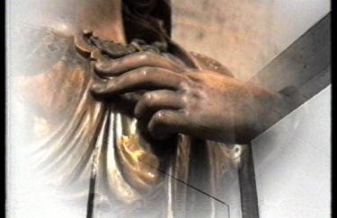 MYRIAM THYES „WER HAT MARIA ERMORDET?“ (1995), VIDEO STILL (DETAIL) © VG BILD-KUNST, BONN, 2018