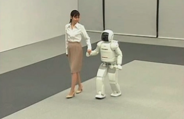 HöRNER/ANTLFINGER „LE NOUVEAU OMIZA“ (2007), VIDEOSTILL © HÖRNER/ANTLFINGER 2016 / FOUND FOOTAGE VON HONDA